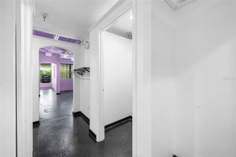 Propiedad comercial en venta en Gainesville, Florida, 239.5 m2 № 1918264 - foto 11