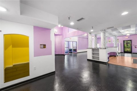 Propiedad comercial en venta en Gainesville, Florida, 239.5 m2 № 1918264 - foto 3