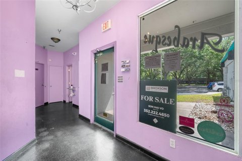 Propiedad comercial en venta en Gainesville, Florida, 239.5 m2 № 1918264 - foto 12