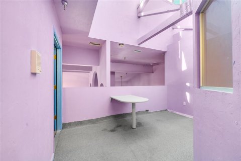 Propiedad comercial en venta en Gainesville, Florida, 239.5 m2 № 1918264 - foto 18