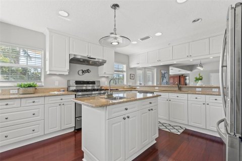 Casa en alquiler en Saint Petersburg, Florida, 3 dormitorios, 302.68 m2 № 1644442 - foto 11