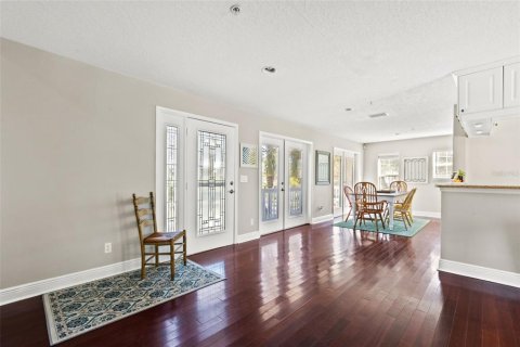 Casa en alquiler en Saint Petersburg, Florida, 3 dormitorios, 302.68 m2 № 1644442 - foto 28