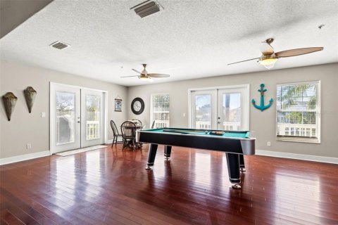 Casa en alquiler en Saint Petersburg, Florida, 3 dormitorios, 302.68 m2 № 1644442 - foto 24