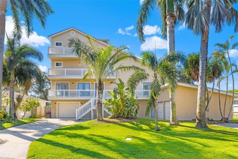 Casa en alquiler en Saint Petersburg, Florida, 3 dormitorios, 302.68 m2 № 1644442 - foto 2