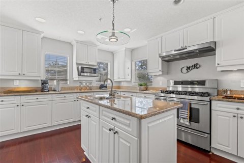 Casa en alquiler en Saint Petersburg, Florida, 3 dormitorios, 302.68 m2 № 1644442 - foto 16