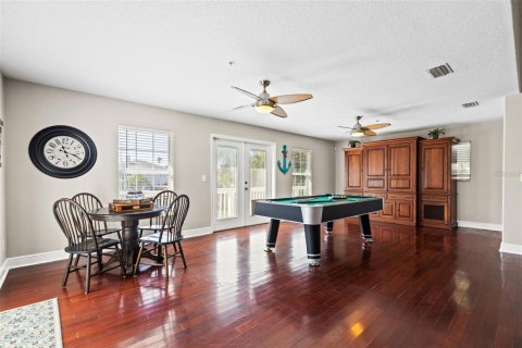 Casa en alquiler en Saint Petersburg, Florida, 3 dormitorios, 302.68 m2 № 1644442 - foto 23