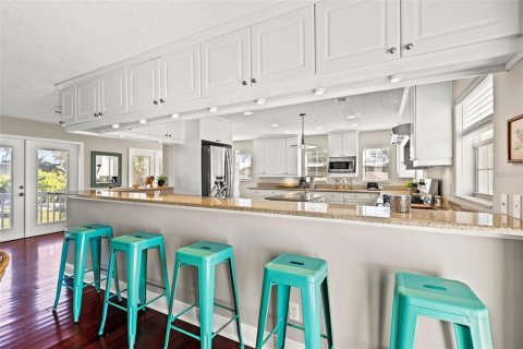 Casa en alquiler en Saint Petersburg, Florida, 3 dormitorios, 302.68 m2 № 1644442 - foto 9
