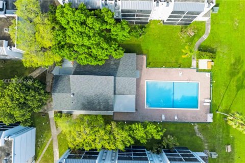 Copropriété à vendre à Plantation, Floride: 1 chambre, 85.93 m2 № 2335577 - photo 23