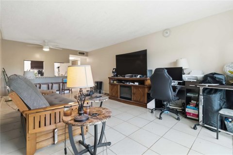 Copropriété à vendre à Plantation, Floride: 1 chambre, 85.93 m2 № 2335577 - photo 10