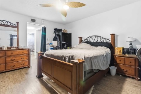 Copropriété à vendre à Plantation, Floride: 1 chambre, 85.93 m2 № 2335577 - photo 11
