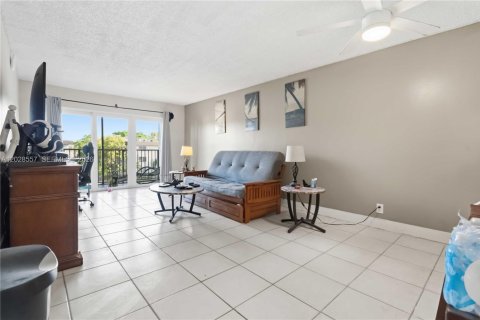 Copropriété à vendre à Plantation, Floride: 1 chambre, 85.93 m2 № 2335577 - photo 6