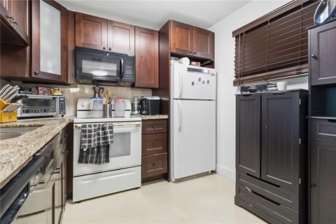 Copropriété à vendre à Plantation, Floride: 1 chambre, 85.93 m2 № 2335577 - photo 4