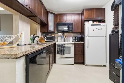 Copropriété à vendre à Plantation, Floride: 1 chambre, 85.93 m2 № 2335577 - photo 5