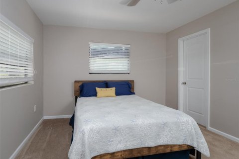 Casa en venta en Keystone Heights, Florida, 4 dormitorios, 162.76 m2 № 1735427 - foto 23