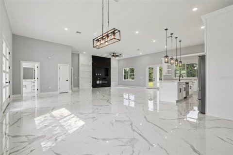 House in Eustis, Florida 4 bedrooms, 247.12 sq.m. № 1796772 - photo 16