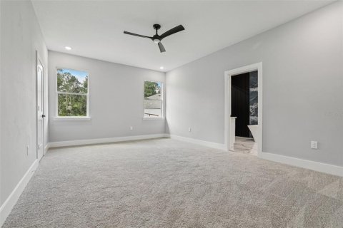 House in Eustis, Florida 4 bedrooms, 247.12 sq.m. № 1796772 - photo 30
