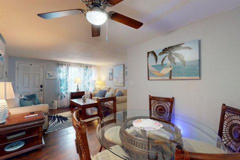 House in Largo, Florida 2 bedrooms, 65.4 sq.m. № 1879666 - photo 13