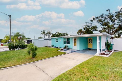House in Largo, Florida 2 bedrooms, 65.4 sq.m. № 1879666 - photo 2