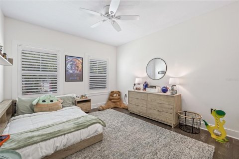 House in Saint Petersburg, Florida 4 bedrooms, 296.45 sq.m. № 1785439 - photo 20