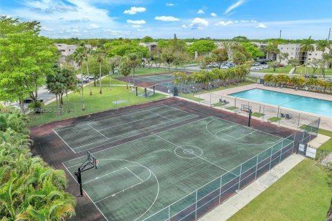 Copropriété à louer à Miami, Floride: 3 chambres, 96.62 m2 № 1996970 - photo 30