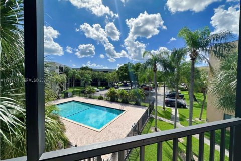 Condominio en Miami, Florida, 3 dormitorios  № 1996970