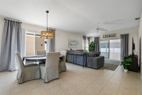 Villa ou maison à vendre à Clermont, Floride: 2 chambres, 124.02 m2 № 1902287 - photo 3