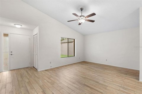 Casa en venta en Orlando, Florida, 3 dormitorios, 122.17 m2 № 1844618 - foto 20