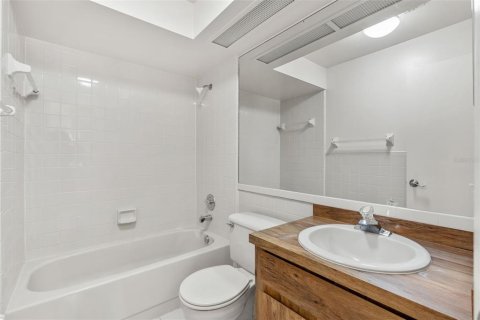 Casa en venta en Orlando, Florida, 3 dormitorios, 122.17 m2 № 1844618 - foto 19