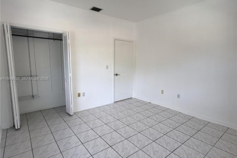 Apartamento en alquiler en Coral Gables, Florida, 2 dormitorios, 130.06 m2 № 2055883 - foto 15