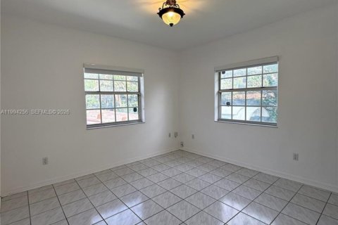 Apartamento en alquiler en Coral Gables, Florida, 2 dormitorios, 130.06 m2 № 2055883 - foto 14