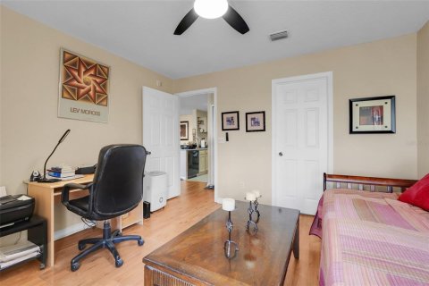 Condo in Orlando, Florida, 2 bedrooms  № 1916313 - photo 18