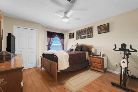 Condo in Orlando, Florida, 2 bedrooms  № 1916313 - photo 15