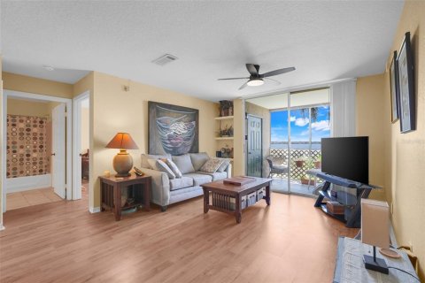 Condo in Orlando, Florida, 2 bedrooms  № 1916313 - photo 7