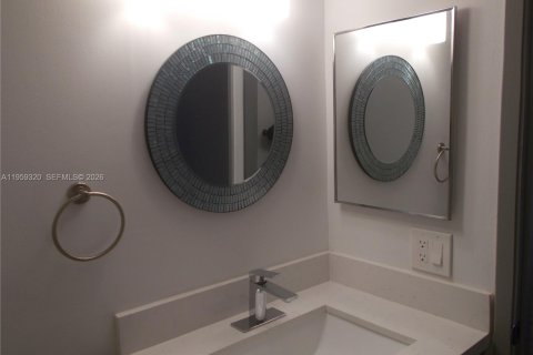 Copropriété à louer à Pembroke Pines, Floride: 2 chambres, 95.88 m2 № 2018131 - photo 24