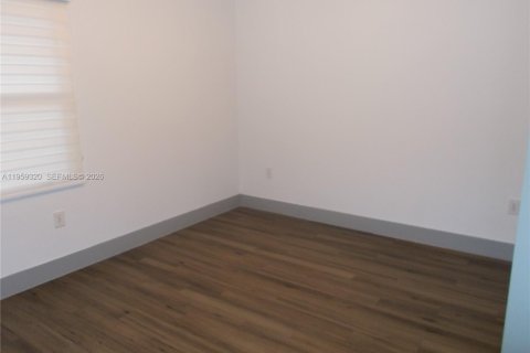 Copropriété à louer à Pembroke Pines, Floride: 2 chambres, 95.88 m2 № 2018131 - photo 26