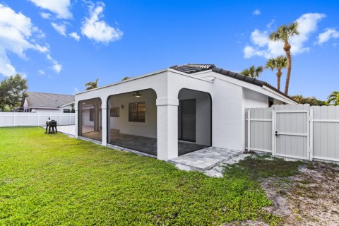 Villa ou maison à louer à Wellington, Floride: 3 chambres, 197.79 m2 № 860826 - photo 1