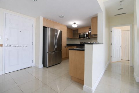 Condo in Hollywood, Florida, 3 bedrooms  № 2246462 - photo 5