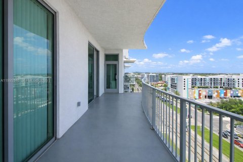 Condo in Hollywood, Florida, 3 bedrooms  № 2246462 - photo 17