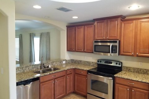 House in BELMONT in Ruskin, Florida 3 bedrooms, 124.49 sq.m. № 1900628 - photo 6