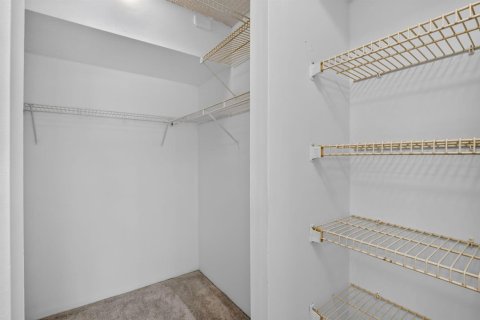 Condominio en venta en Pembroke Pines, Florida, 2 dormitorios, 91.04 m2 № 2240192 - foto 18