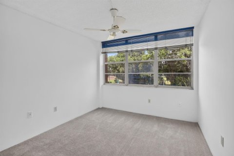 Condominio en venta en Pembroke Pines, Florida, 2 dormitorios, 91.04 m2 № 2240192 - foto 20