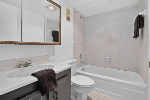Condominio en venta en Pembroke Pines, Florida, 2 dormitorios, 91.04 m2 № 2240192 - foto 6