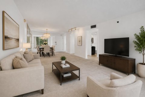 Condominio en Pembroke Pines, Florida, 2 dormitorios  № 2240192