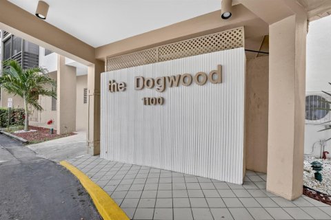 Condominio en venta en Pembroke Pines, Florida, 2 dormitorios, 91.04 m2 № 2240192 - foto 25