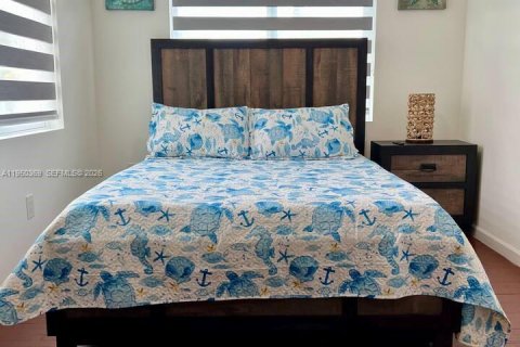 Снять в аренду виллу или дом в Майами, Флорида 3 спальни, 93.83м2, № 2005873 - фото 10