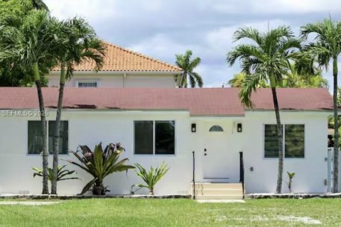 Дом в Майами, Флорида 3 спальни, 93.83м2 № 2005873