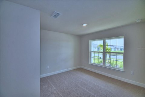 House in Auburndale, Florida 4 bedrooms, 204.38 sq.m. № 1894385 - photo 12