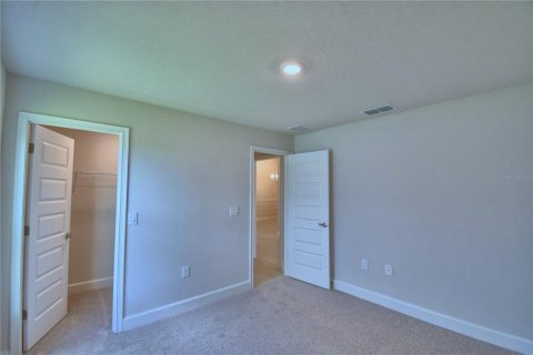 House in Auburndale, Florida 4 bedrooms, 204.38 sq.m. № 1894385 - photo 18