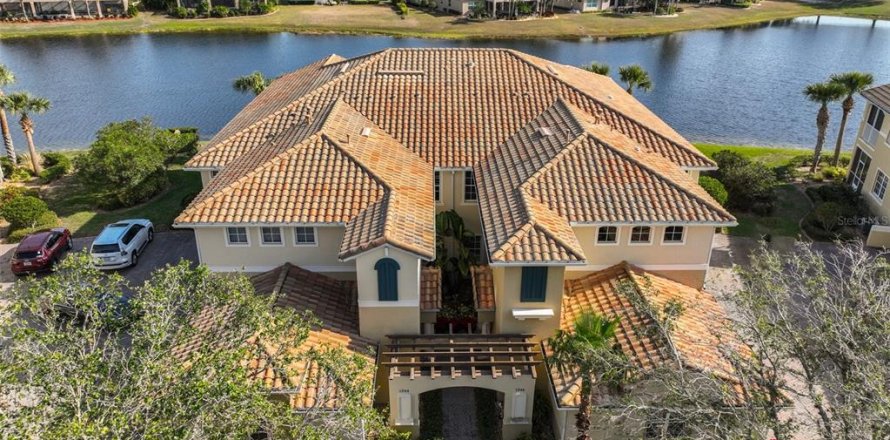 Condominio en Sun City Center, Florida, 3 dormitorios № 1659488