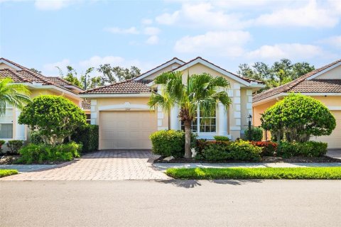 Casa en venta en Sarasota, Florida, 2 dormitorios, 136.01 m2 № 1808467 - foto 1